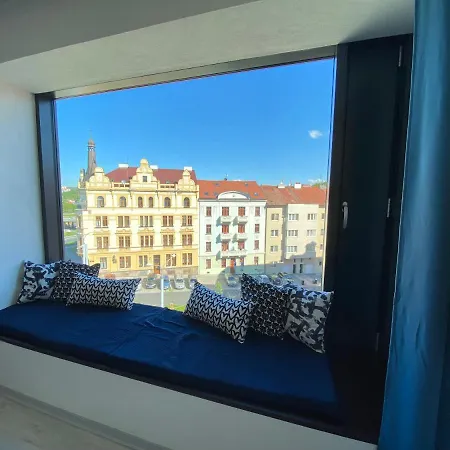 Cozy With Garage In The Center * Plzen